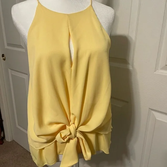 Women’s yellow top - Picture 1 of 4